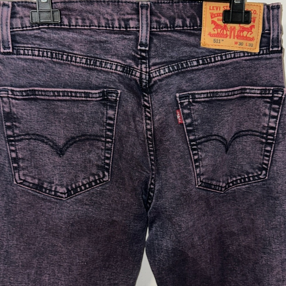 512 Purple Levi’s vintage style 30 waist 32 length.